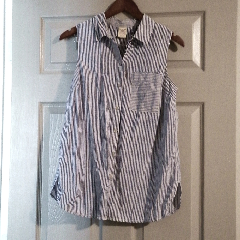 Striped sleeveless blouse